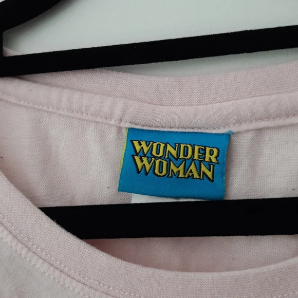 Wonder woman t shirt size 12 - Picture 4 of 6